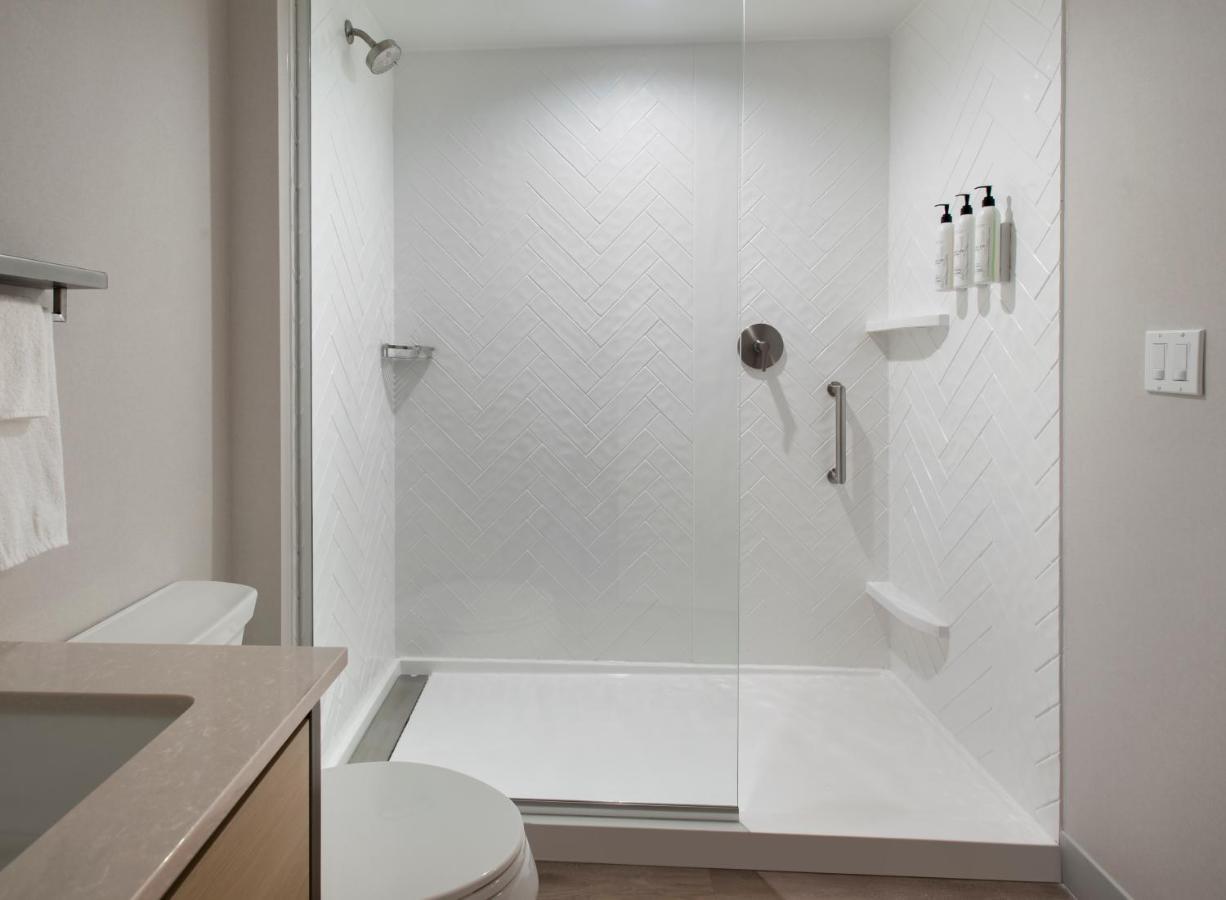 Towneplace Suites Portland Airport Me South Portland Bagian luar foto