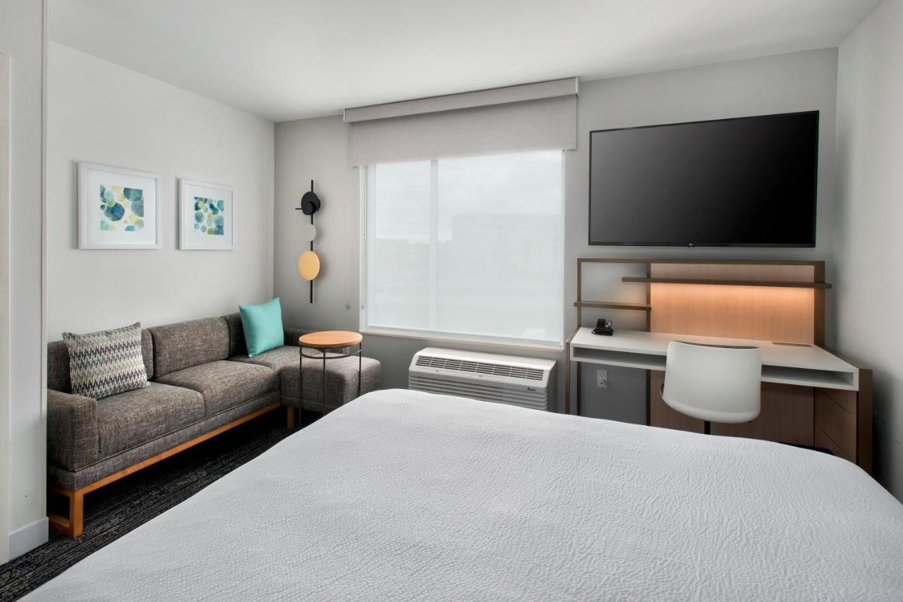Towneplace Suites Portland Airport Me South Portland Bagian luar foto