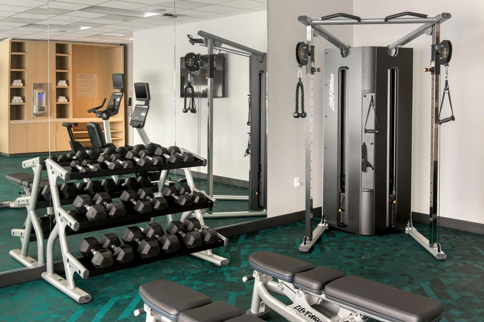 Towneplace Suites Portland Airport Me South Portland Bagian luar foto