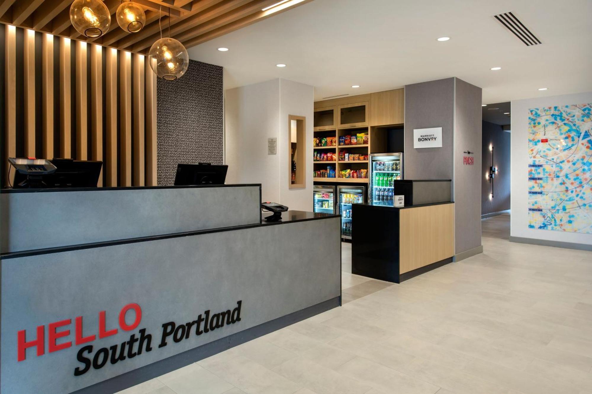 Towneplace Suites Portland Airport Me South Portland Bagian luar foto