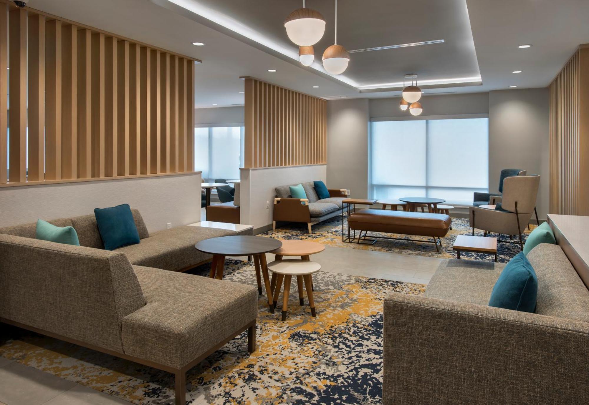 Towneplace Suites Portland Airport Me South Portland Bagian luar foto