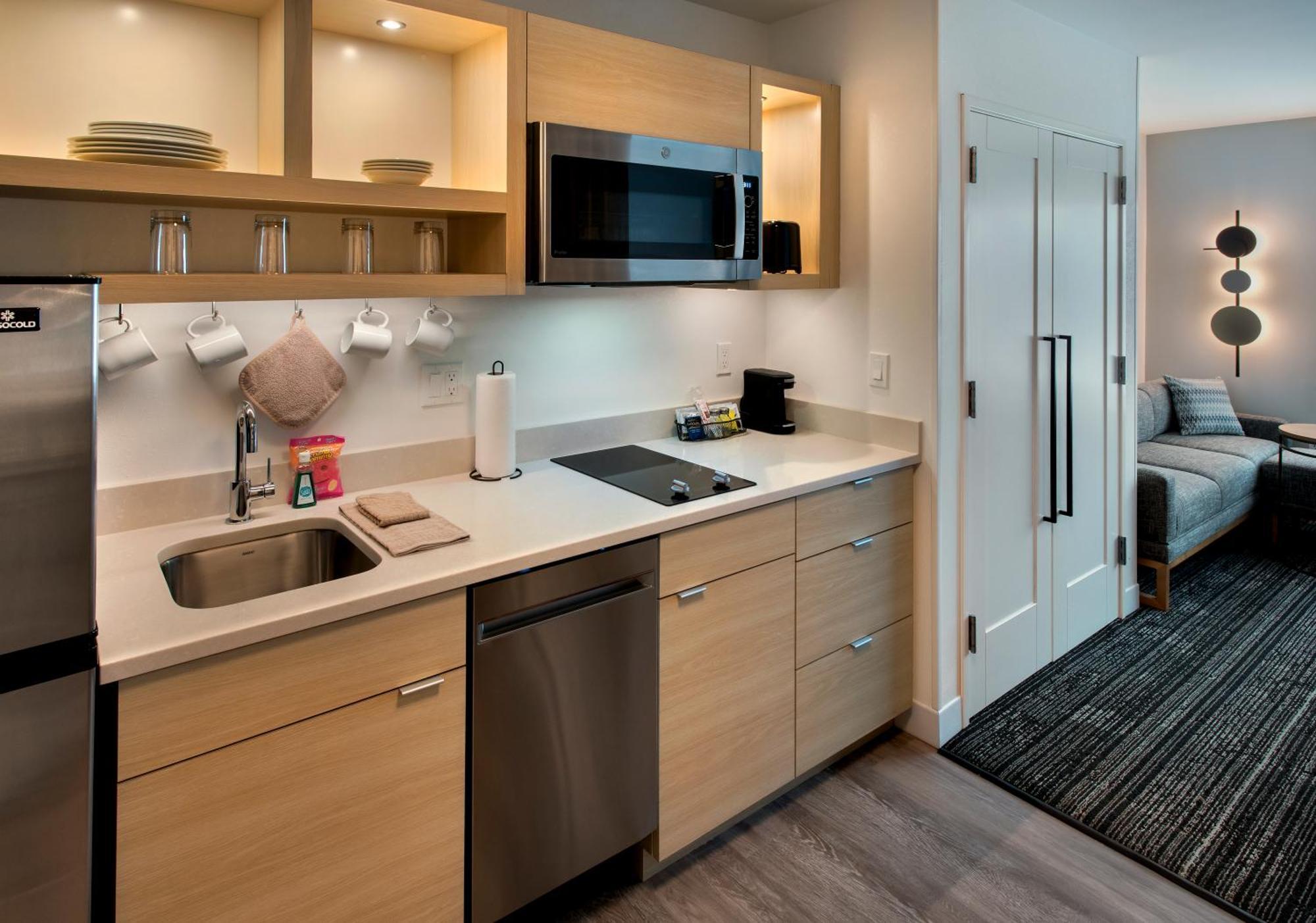Towneplace Suites Portland Airport Me South Portland Bagian luar foto